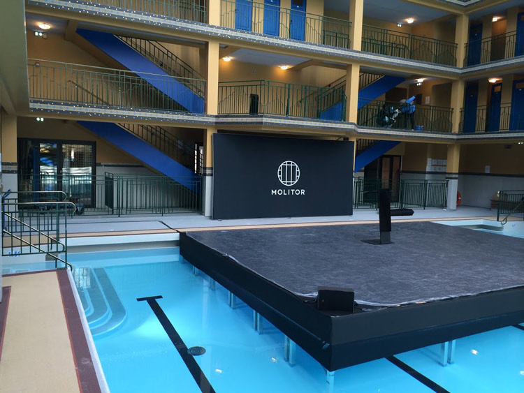 location de photocall piscine Molitor